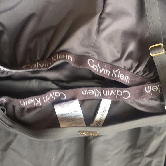 Brand new still has linnet 12 great one piece - Picture 4 of 5